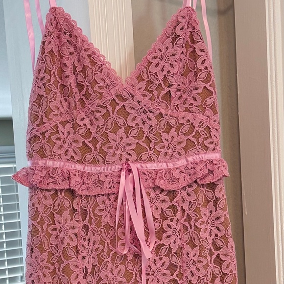 MAJORELLE Pink Lace Midi Dress - Picture 2 of 7